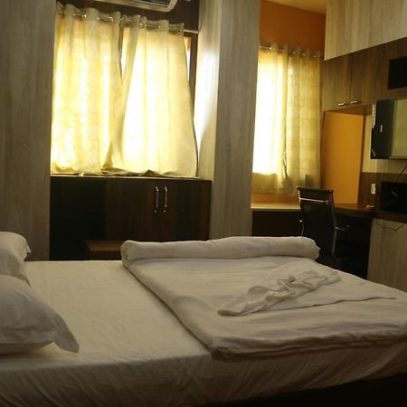 Hotel Himalaya Agartala Zewnętrze zdjęcie