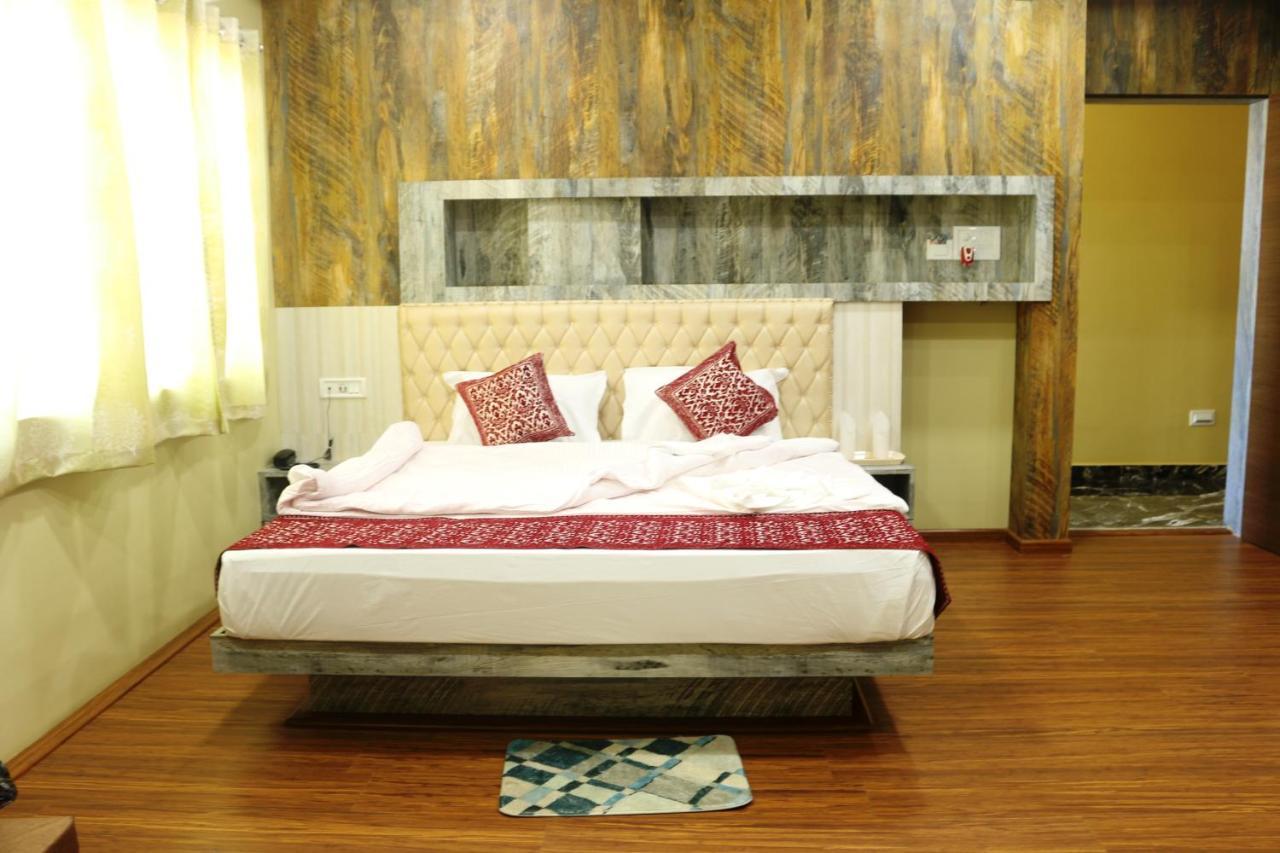 Hotel Himalaya Agartala Zewnętrze zdjęcie