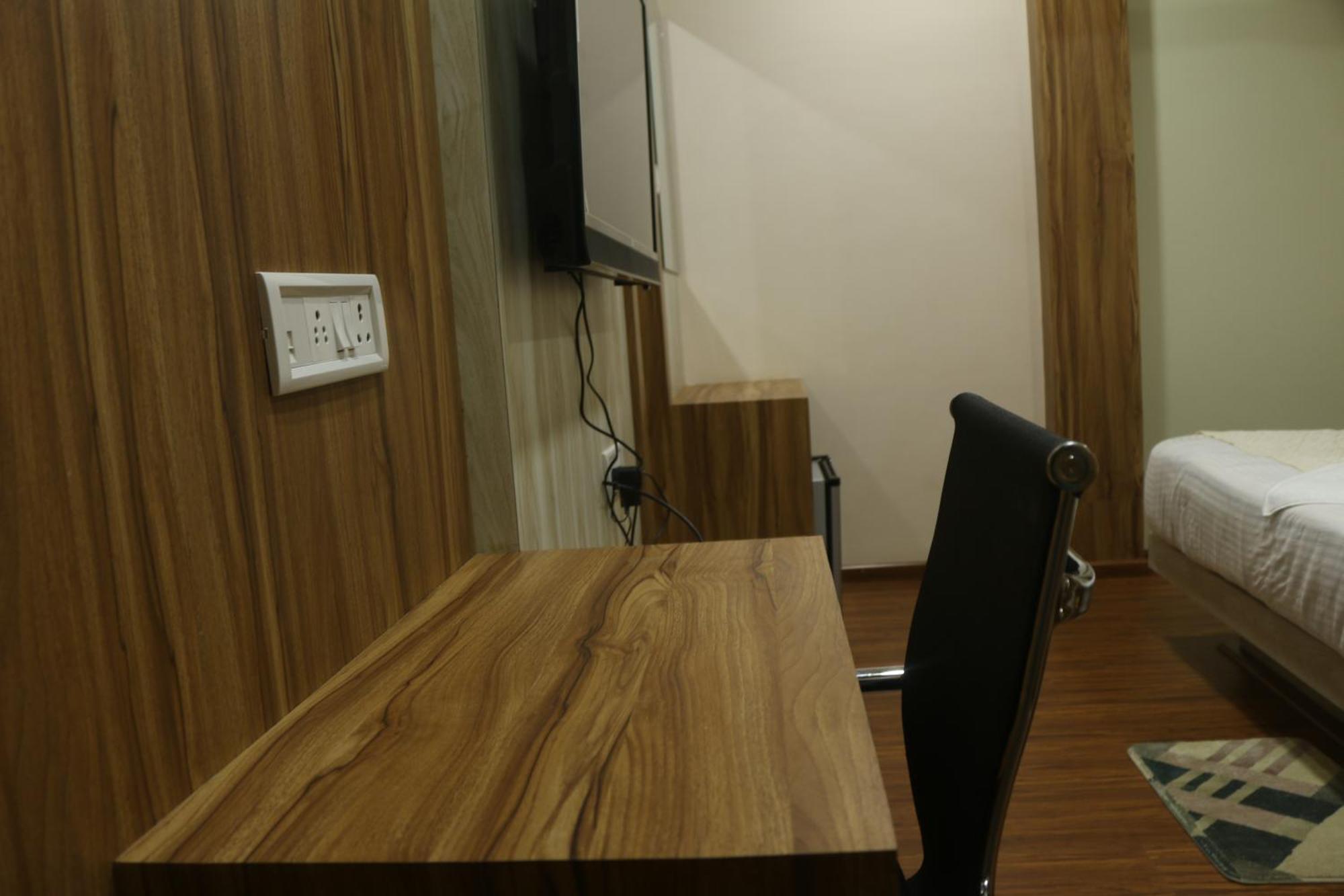 Hotel Himalaya Agartala Zewnętrze zdjęcie