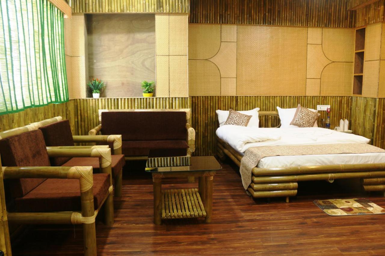 Hotel Himalaya Agartala Zewnętrze zdjęcie