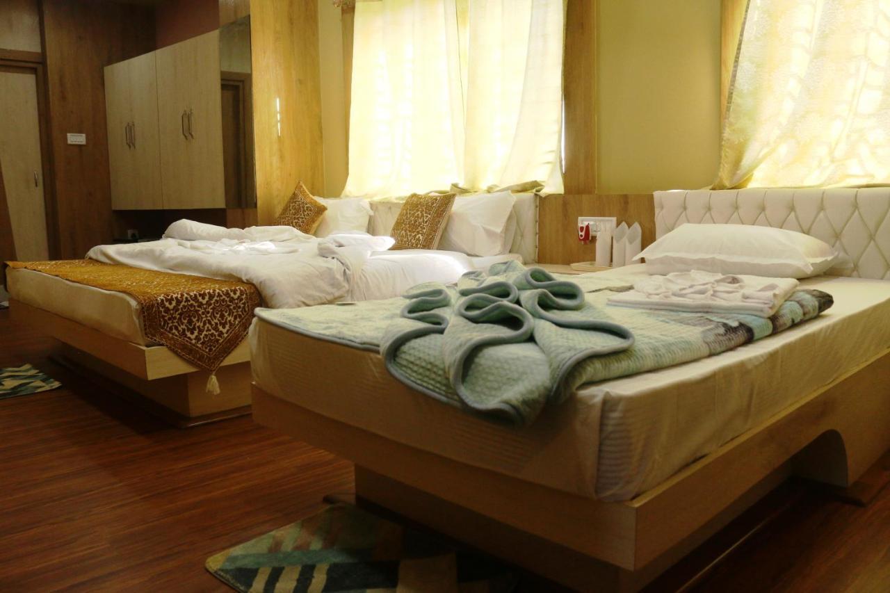 Hotel Himalaya Agartala Zewnętrze zdjęcie