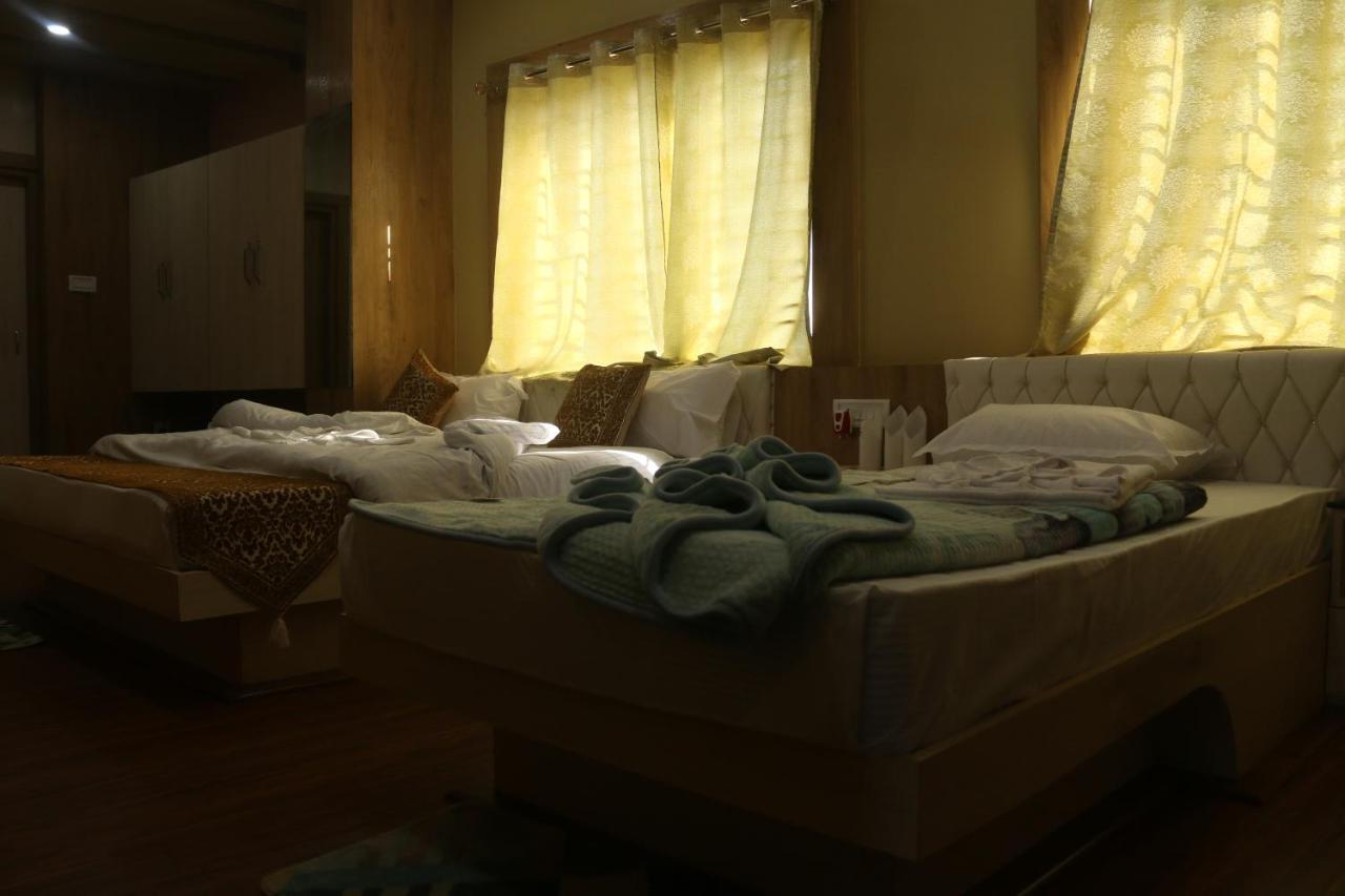 Hotel Himalaya Agartala Zewnętrze zdjęcie