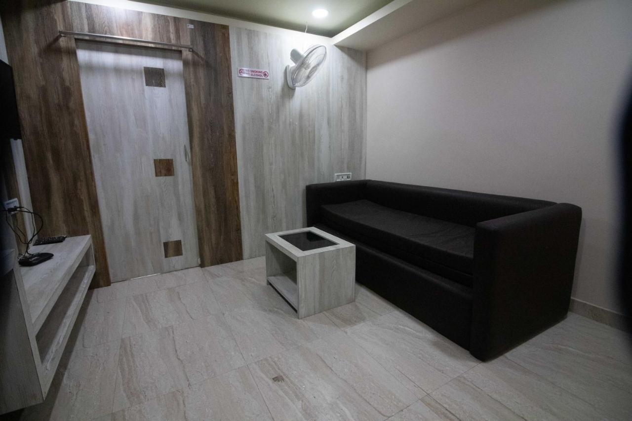 Hotel Himalaya Agartala Zewnętrze zdjęcie