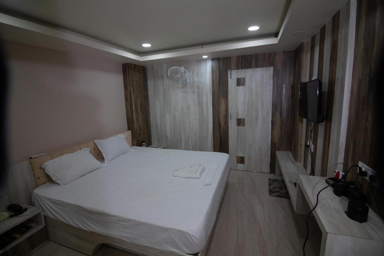 Hotel Himalaya Agartala Zewnętrze zdjęcie