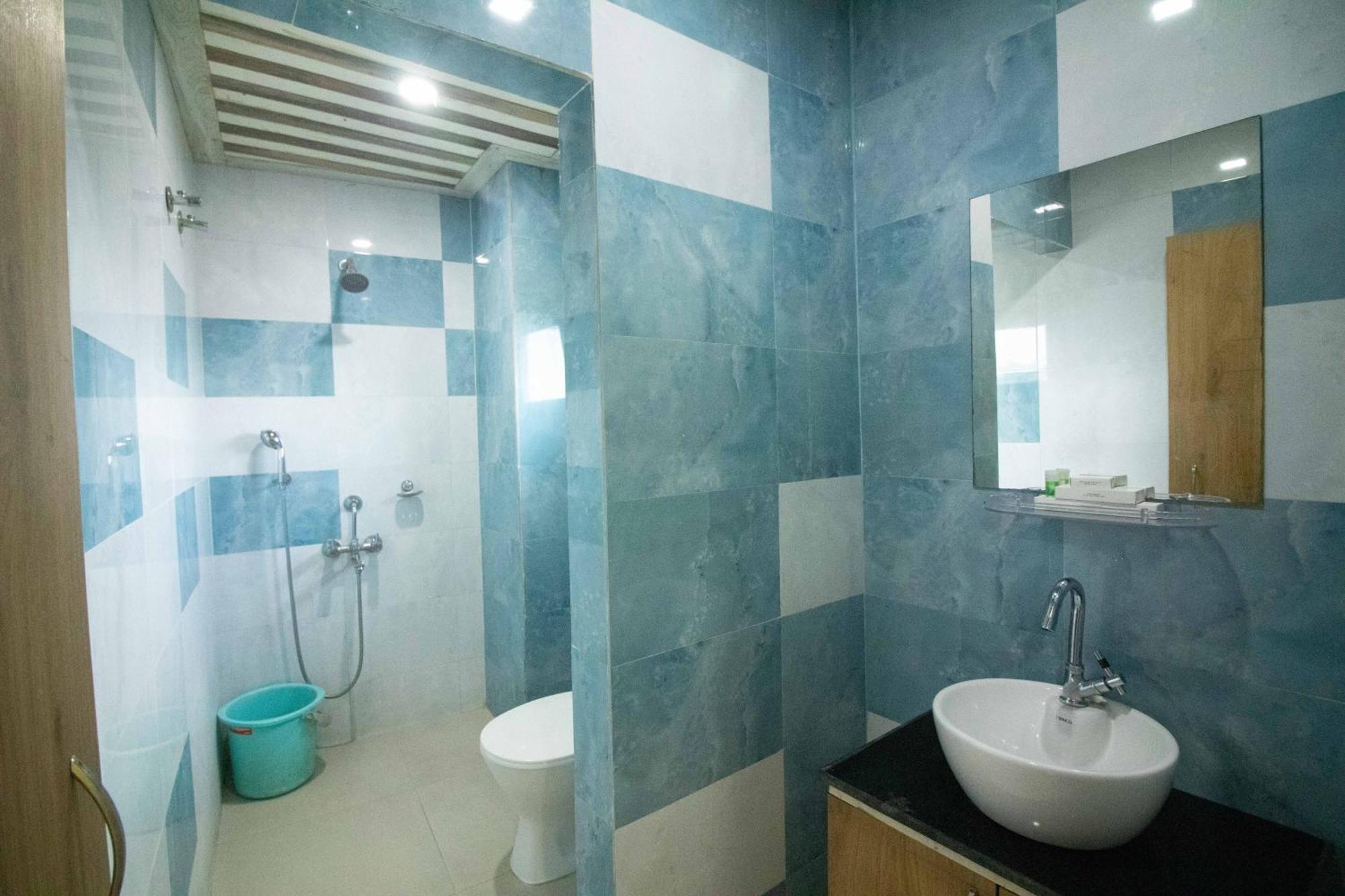 Hotel Himalaya Agartala Zewnętrze zdjęcie