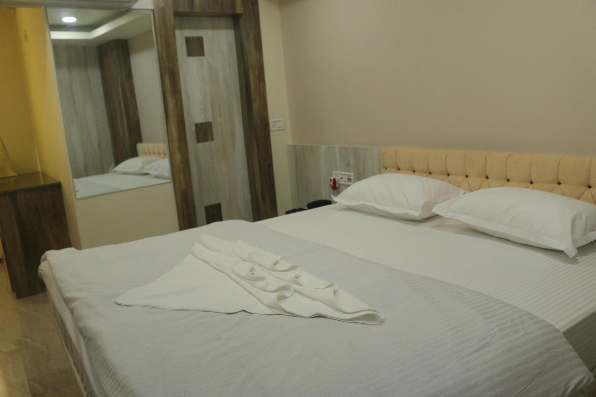 Hotel Himalaya Agartala Zewnętrze zdjęcie