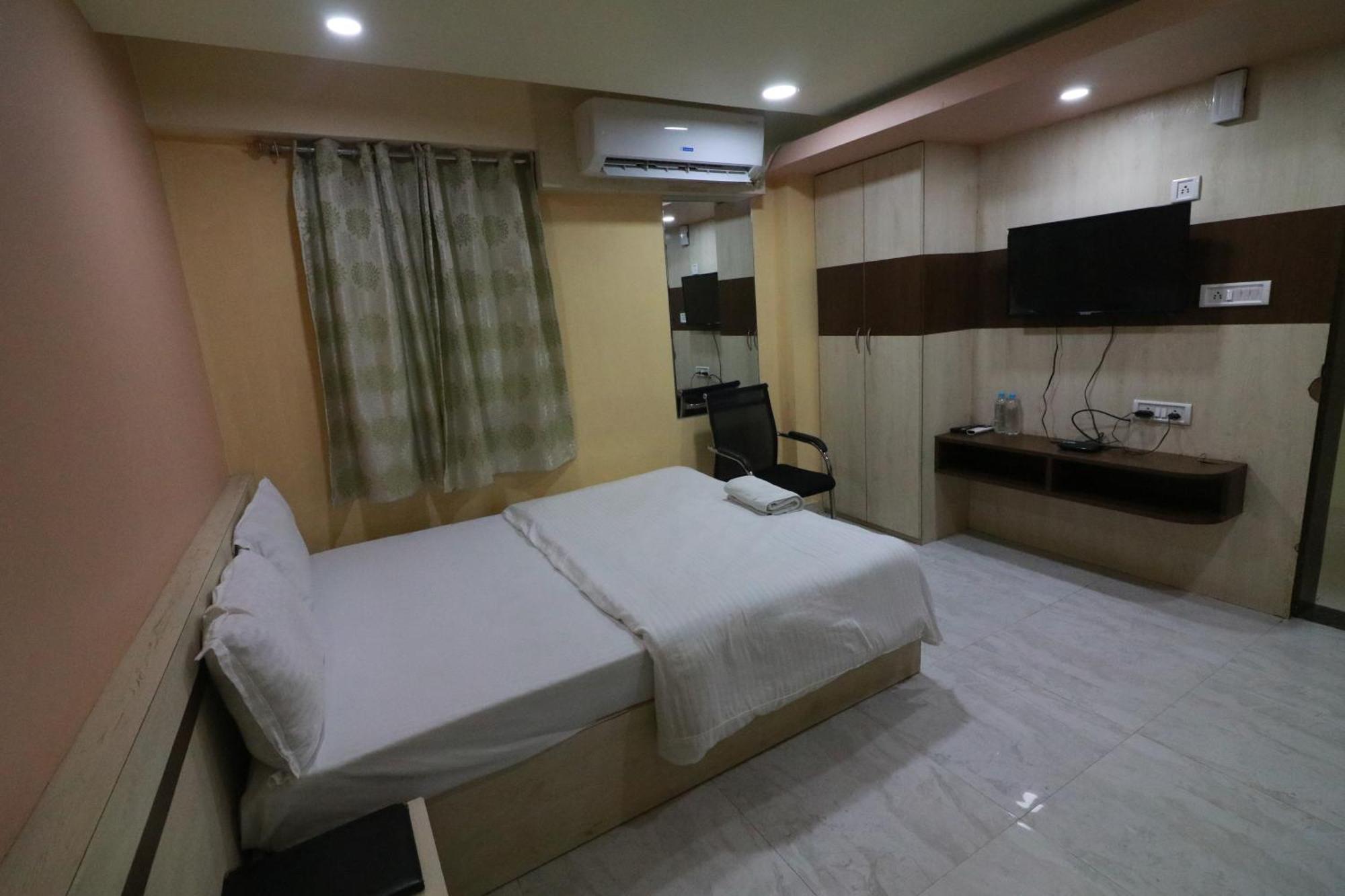 Hotel Himalaya Agartala Zewnętrze zdjęcie